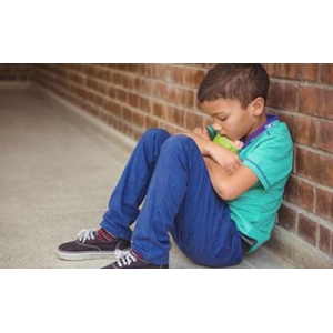 宝宝老不合群是咋回事 孩子在幼儿园不合群该怎么办