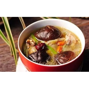 坐月子什么时候吃鸡最好 坐月子要一天吃一只鸡吗