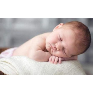 宝宝吐奶是咋回事 宝宝吐奶怎么解决