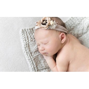 小孩裸睡好还是穿衣服睡好 小孩几岁适合裸睡